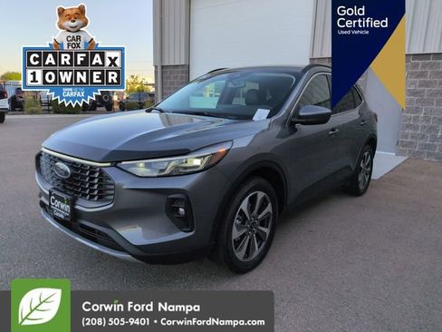 Used 2025 Ford Escape Platinum AWD/4WD image 9