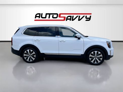 Used 2022 Kia Telluride EX w/ EX Premium Package image 8