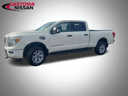 Used 2024 Nissan Titan SV w/ SV Convenience Package image 7