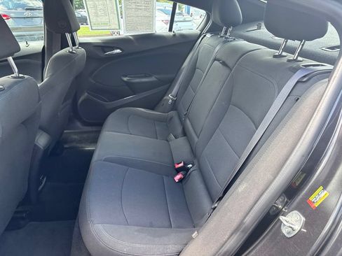 Used 2017 Chevrolet Cruze LT w/ Convenience Package FWD image 25