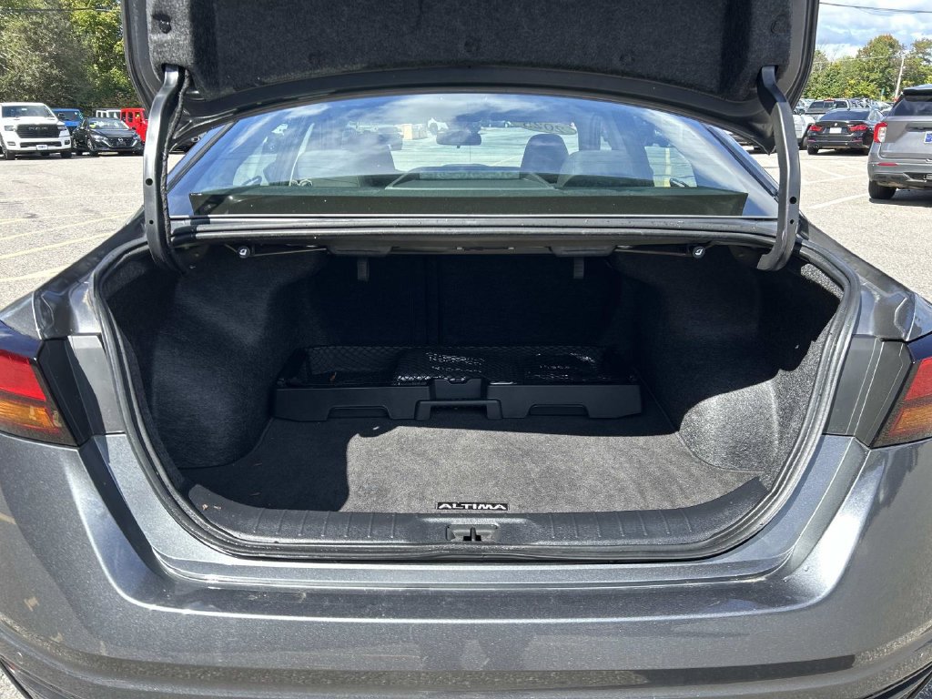 Certified 2025 Nissan Altima 2.5 SV w/ SV Special Edition Package AWD/4WD image 11