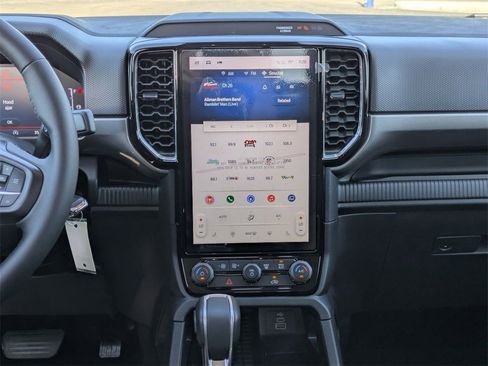 New 2025 Ford Ranger XLT w/ Equipment Group 301A High image 13