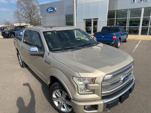 Used 2017 Ford F150 Platinum w/ Equipment Group 701A Luxury image 6
