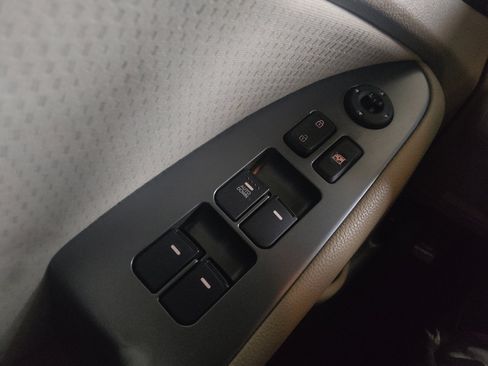 Used 2015 Kia Optima LX FWD image 27
