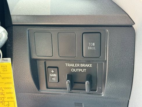 Used 2021 Toyota Tundra SR5 w/ Convenience Package image 34