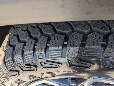 New 2026 Chevrolet Equinox ACTIV w/ Convenience Package III image 12