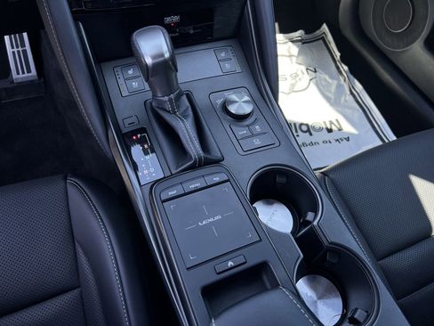Used 2022 Lexus IS 350 F Sport w/ Dynamic Handling Package RWD image 18