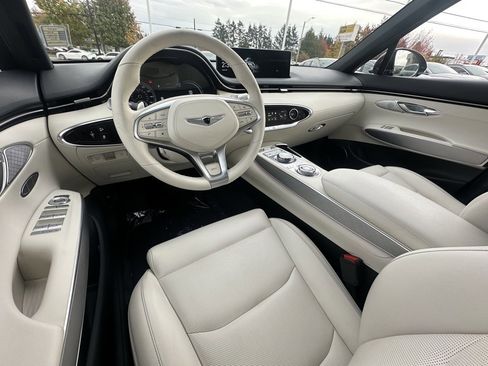 Used 2025 Genesis Electrified GV70 Advanced image 13
