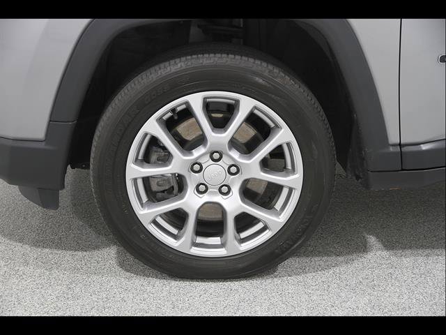 Used 2023 Jeep Compass Latitude w/ Sun and Sound Group AWD/4WD image 22
