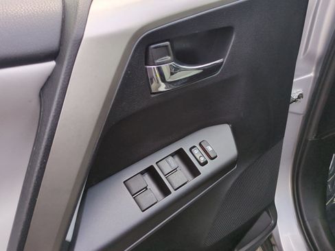 Used 2017 Toyota RAV4 XLE FWD image 15