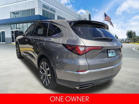 Used 2023 Acura MDX SH-AWD w/ Technology Package image 5