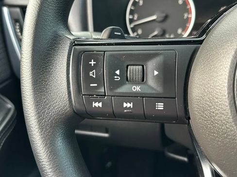 Used 2021 Nissan Rogue S FWD image 38