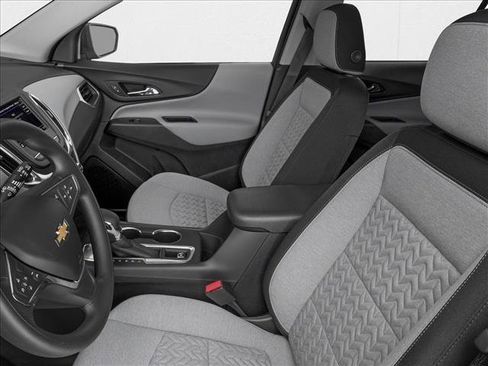 Used 2024 Chevrolet Equinox Premier AWD/4WD image 6