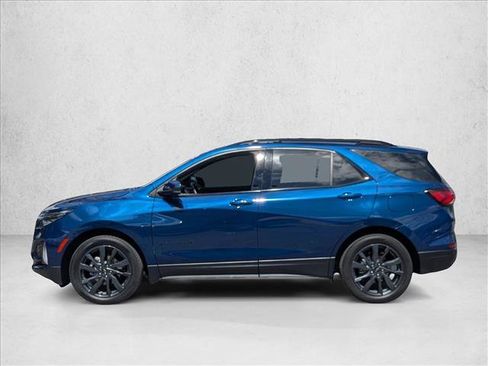 Used 2023 Chevrolet Equinox RS FWD image 9