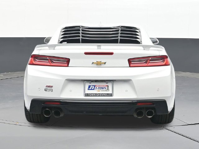 Used 2017 Chevrolet Camaro SS RWD image 11