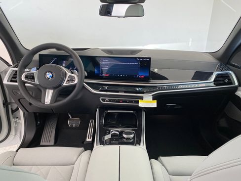 New 2026 BMW X5 xDrive40i w/ M Sport Package image 15