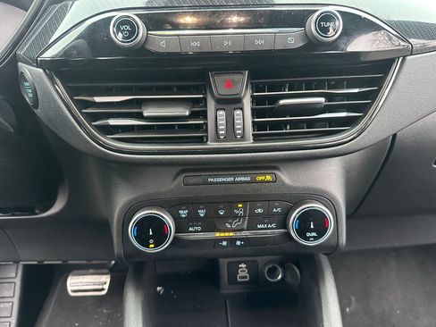 Used 2024 Ford Escape ST-Line FWD image 17