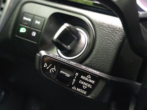 Used 2023 Porsche Cayenne Platinum Edition image 29