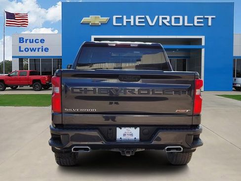Used 2023 Chevrolet Silverado 1500 RST image 5