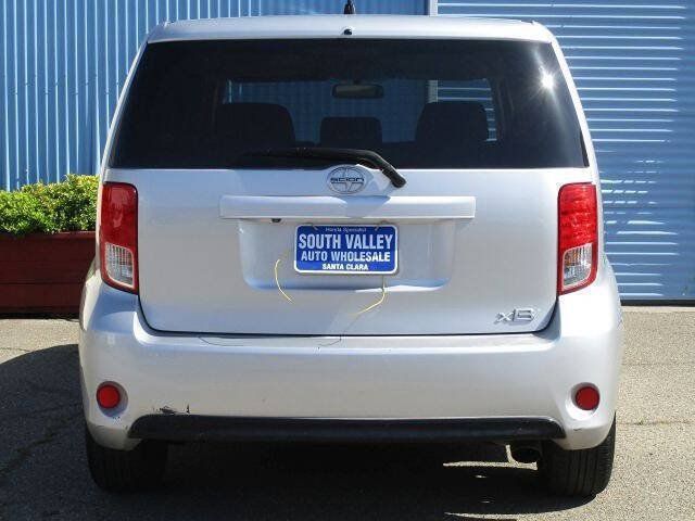 Used 2015 Scion xB FWD image 23
