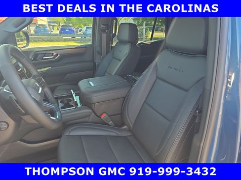 New 2026 GMC Yukon Denali w/ Sun & Power Step Package AWD/4WD image 19