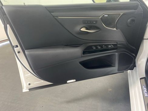 Used 2024 Lexus ES 350 Ultra Luxury w/ Accessory Package (Z1) FWD image 25