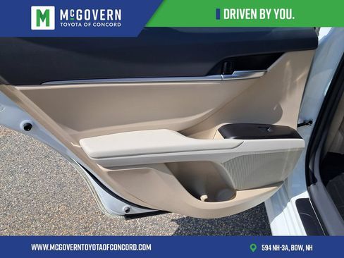 Used 2023 Toyota Camry LE AWD/4WD image 15