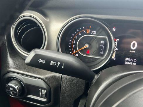 Certified 2023 Jeep Gladiator Sport image 25