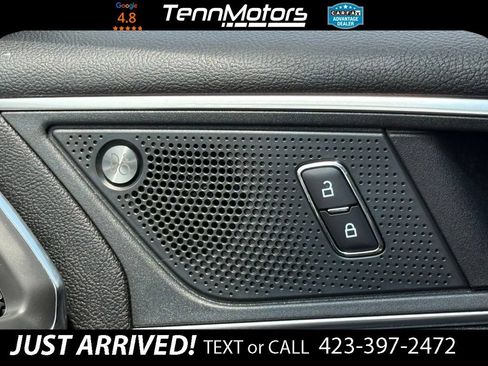 Used 2019 Ford Edge Titanium w/ Equipment Group 301A AWD/4WD image 17