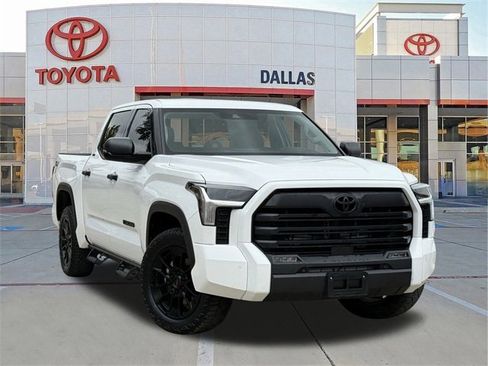 Used 2022 Toyota Tundra SR5 image 1