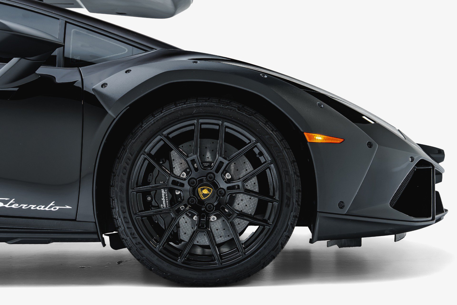 Used 2024 Lamborghini Huracan Sterrato AWD/4WD image 29