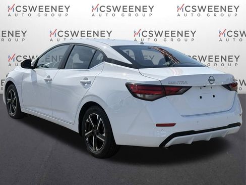 Used 2025 Nissan Sentra SV image 3