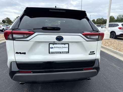 Used 2020 Toyota RAV4 XSE w/ XSE Grade Weather Package AWD/4WD image 4