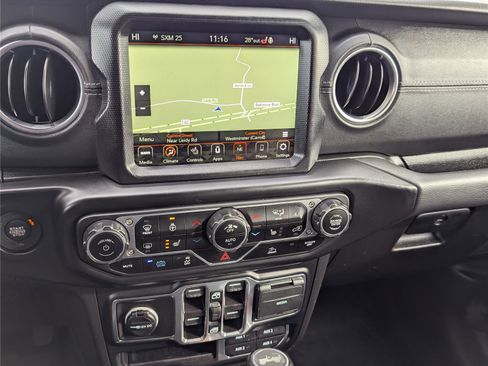 Used 2023 Jeep Wrangler Sahara w/ Cold Weather Group image 26