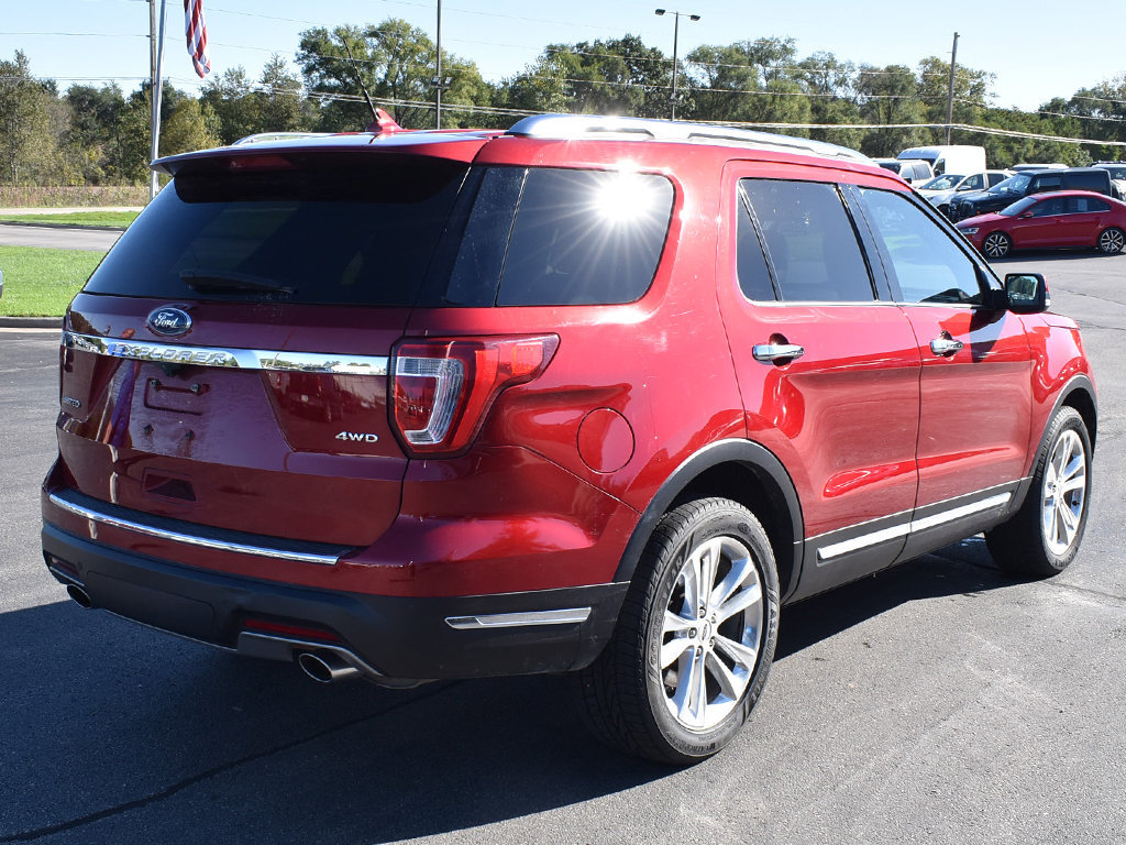 Used 2019 Ford Explorer Limited w/ Class III Trailer Tow Package AWD/4WD image 4