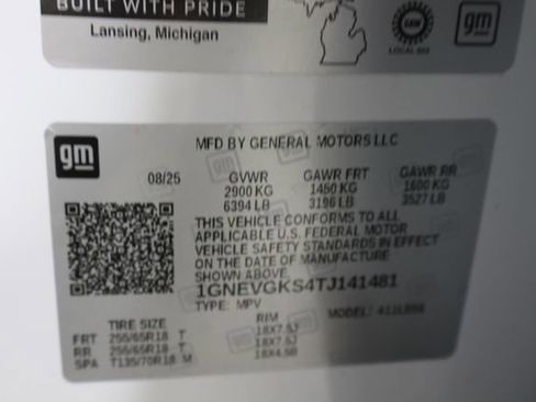 Used 2026 Chevrolet Traverse LT w/ Driver Confidence Package image 37