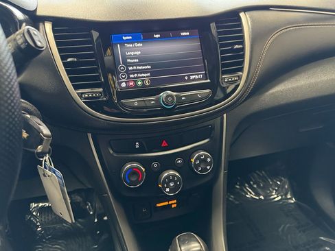 Used 2020 Chevrolet Trax LS w/ Tint and Cruise Package image 21