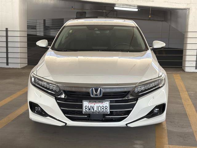 Used 2021 Honda Accord Touring image 2