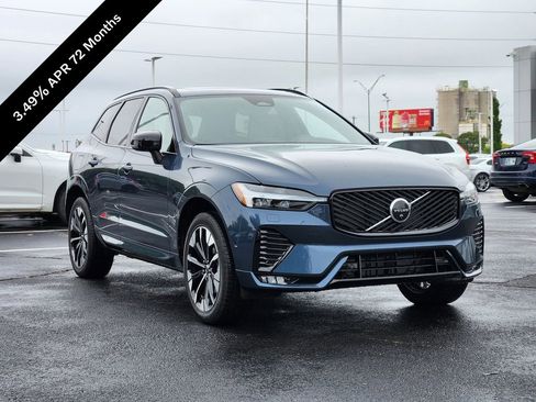 Used 2026 Volvo XC60 B5 Plus w/ Protection Package Premier image 2