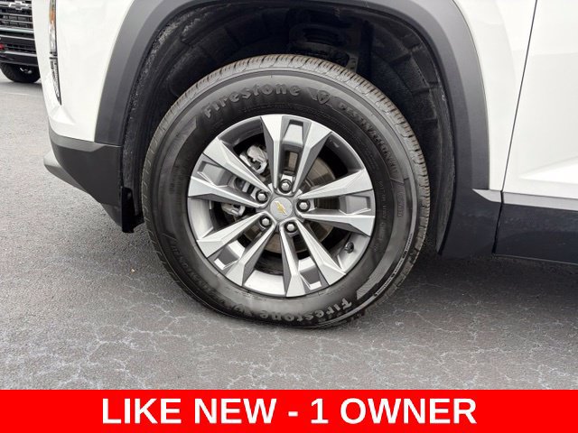 Used 2026 Chevrolet Equinox LT FWD image 9