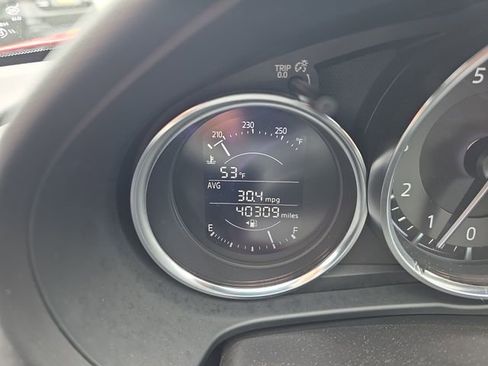 Used 2016 MAZDA MX-5 Miata Sport RWD image 20