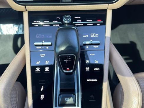 Used 2019 Porsche Cayenne E-Hybrid AWD/4WD image 36
