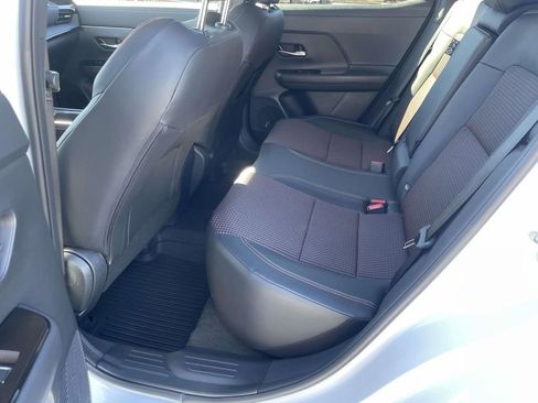 Used 2026 Nissan Kicks SR image 10