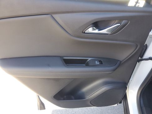 Used 2023 Chevrolet Blazer LT image 14