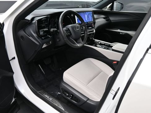 Used 2024 Lexus RX 350 Premium w/ Accessory Package (Z1) FWD image 2