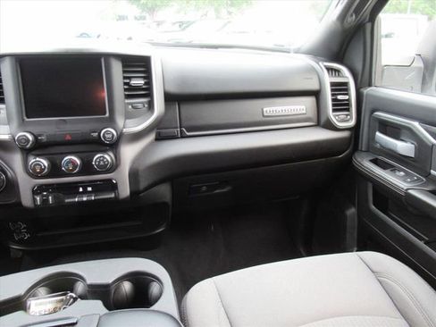 Used 2024 RAM 2500 Big Horn AWD/4WD image 14