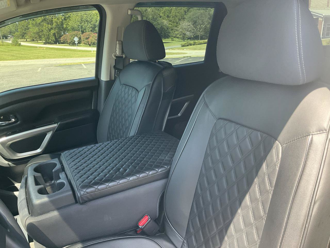 Used 2021 Nissan Titan SV AWD/4WD image 18