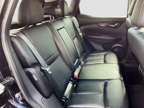 Used 2022 Nissan Rogue Sport SL AWD/4WD image 27