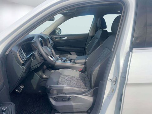 New 2026 Volkswagen Atlas SEL Premium R-Line AWD/4WD image 5