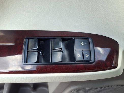 Used 2016 Lexus GX 460 w/ Premium Package AWD/4WD image 11
